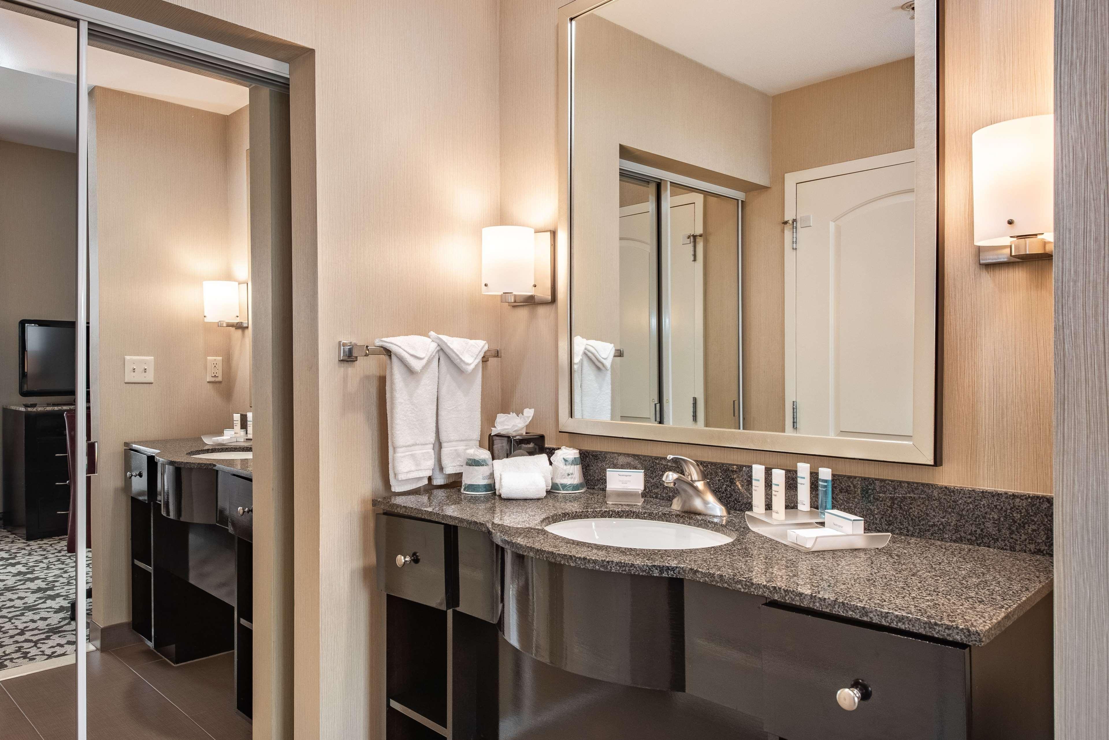 Homewood Suites By Hilton Oxnard/Camarillo מראה חיצוני תמונה